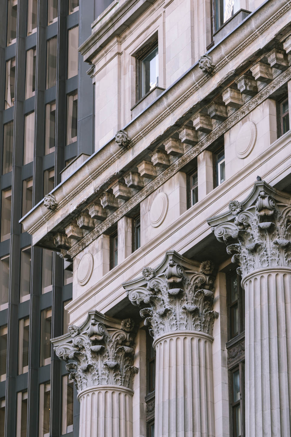 Classical institutional architecture
